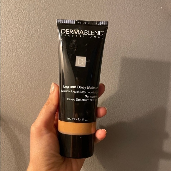 Dermablend Other - Dermablend leg and body Makeup med bronze 45N